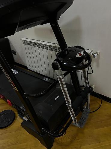 qaçış lenti: Təcili satılır! Motor: 3 HP Sürət: 18 Km/s İncline: 15% Avto — 6