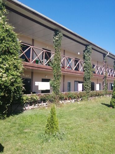 Отели и хостелы: Продаю гостевой дом 2-х этажный 450кв.м в Чон-Сары-Ой(15 минут на авто — 6