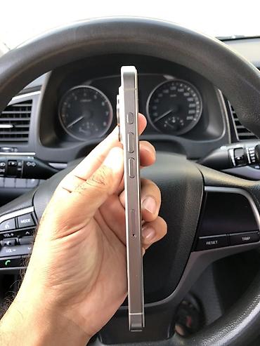 iphone osh: IPhone 15 Pro Max, Б/у, 256 ГБ, Natural Titanium, 81 % — 3