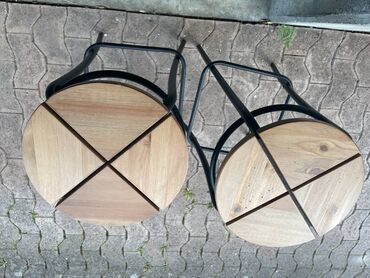 Stolice: Barske stolice br.23, uvoz Svajcarska Visina 75 cm Prodaje se set od — 4