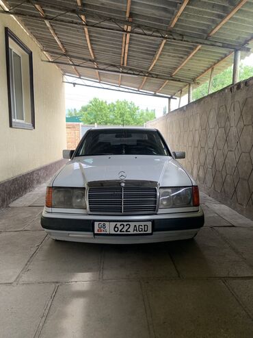 мерс машины: Mercedes-Benz 200: 1993 г., 2 л, Механика, Бензин, Седан
