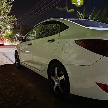 самое гурзовой: Hyundai Solaris: 2015 г., 1.4 л, Механика, Бензин, Седан — 6