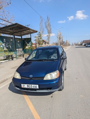 Toyota: Toyota Vitz / Platz / Yaris / Echo: 2002 г., 1.5 л, Автомат, Бензин, Седан