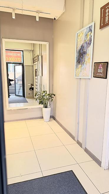 15 кв: Сдаю Офисный кабинет: 15 м², В бизнес центре, С ремонтом, Первая линия — 6