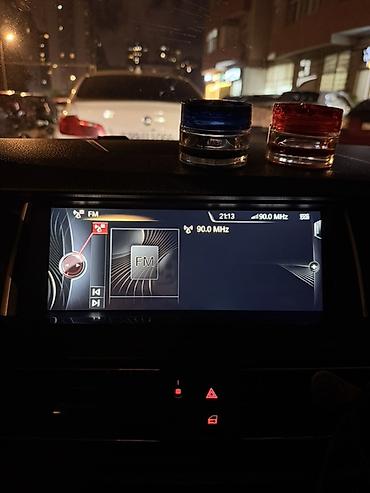 w202 manitor: BMW F10 üçün multimedia/baş-üstə ekran sistemi. orginal manitordu ela — 1