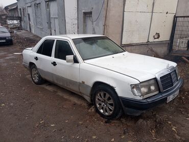 Mercedes-Benz: Mercedes-Benz C-Class: 1989 г., 2 л, Механика, Газ, Седан