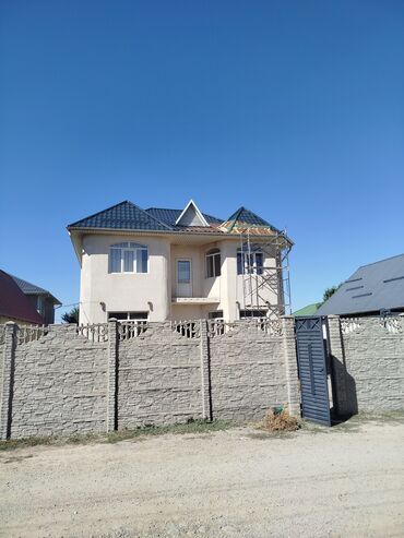 крыша жапканга: Покраска крыши домов, заборы и воротах. Быстро и качественно. стаж 6