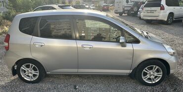 таблетка на фит: Honda Fit: 2003 г., 1.3 л, Вариатор, Бензин, Хэтчбэк