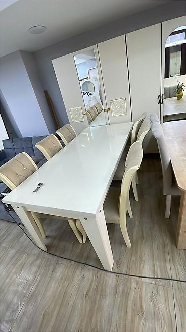 stull: Masa desti 370azn. Masa acilmir, stul 6 ededdir. Unvan Xirdalan. *N17 — 1