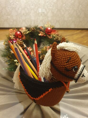 Konfet qabları: Yenil il temalı əl işi “Şaxta Baba” konteyneri - Material: əl ilə — 13