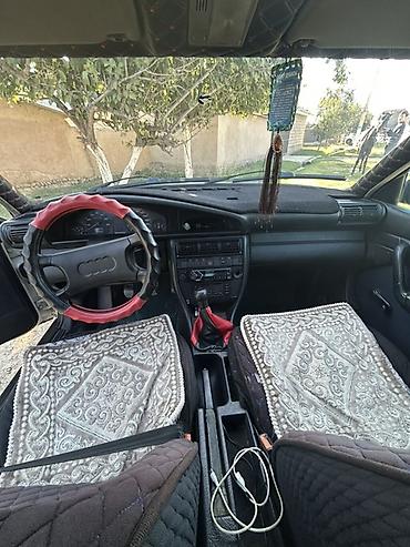 Унаа сатуу: Audi 100: 1992 г., Кол менен иштөөчү, Седан — 6