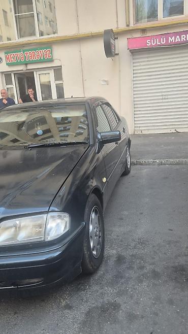 w210 amg: Mercedes-Benz E-Class: 1.8 l | 1999 il Sedan — 10