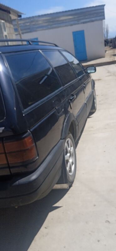 Volkswagen: Volkswagen Passat Variant: 1994 г., 1.8 л, Механика, Бензин, Вэн/Минивэн