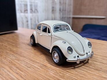 Figurice i makete: Nov metalni model automobila VW Buba. Mogu da mu se otvaraju vrata i — 2