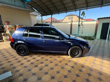 продаю голф: Volkswagen Golf: 2003 г., 1.6 л, Механика, Бензин, Хэтчбэк