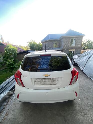 аралаш машиналар: Chevrolet Spark: 2018 г., 1 л, Автомат, Бензин, Седан
