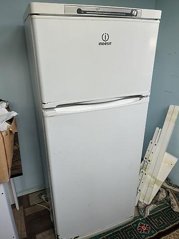 Soyuducular: İşlənmiş 2 qapılı Indesit Soyuducu Satılır, rəng - Ağ — 8