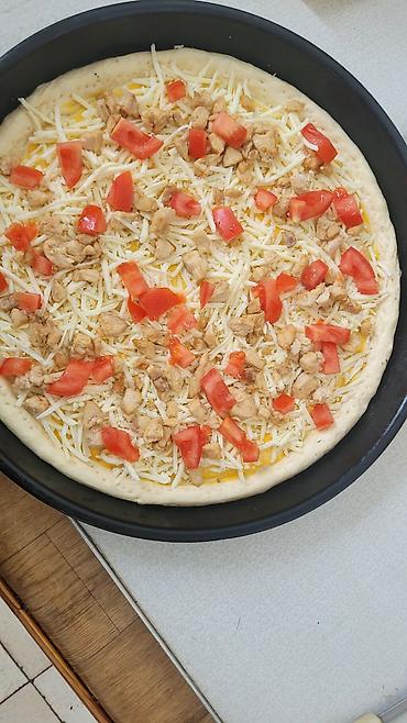 Готовые блюда, кулинария: Пицца ручной работы от 300 и выше - Тесто: классическое дрожжевое — 2