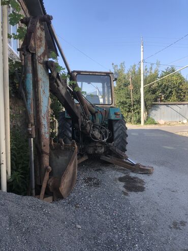 traktor satılır: İşlek veziyetdedir real alıcı elaqe saxlasın