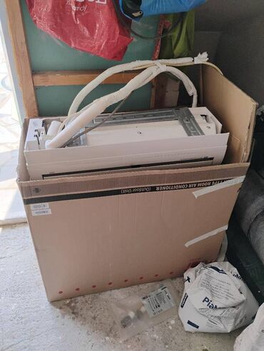 Πουλάω κλιματιστικό τύπου EXCEL 12000 BTU ιδανικό για μικρή