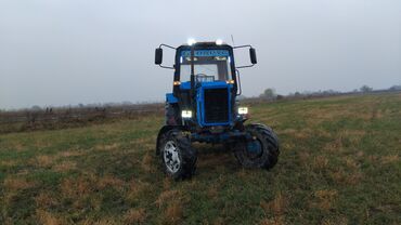 Traktorlar: Belarus 82.1 traktoru - Model: BELARUS 82.1 (4x4) - Rəng: mavi - — 1