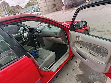 Унаа сатуу: Toyota Corolla: 1998 г., 1.6 л, Кол менен иштөөчү, Бензин — 8