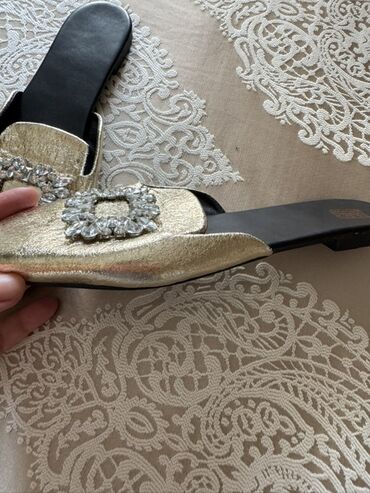 adidas adilette qadın səndəlləri: Ölçü: 39, rəng - Qızılı, Yeni