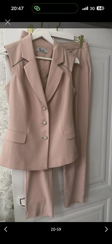 Брючные костюмы: Одежда женская, брала в Дубаи/Италии размер от s,m,l (до 44) новые и — 85