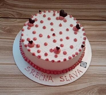 Konditorski proizvodi, slatkiši: Torta sa temom kuvarske jakne, idealna za proslave rođendana ili druge — 3