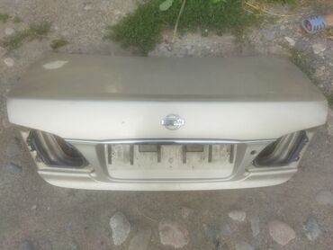 чашки для кофе: Крышка багажника Nissan, Б/у, Оригинал