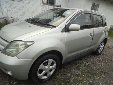 1 9дизел: Toyota Isis: 2003 г., 1.5 л, Автомат, Бензин