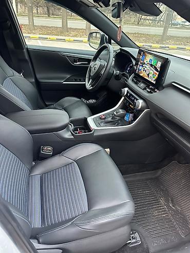 авто сокулук: Toyota RAV4: 2024 г., Гибрид — 8
