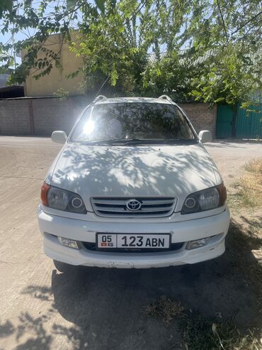 Toyota: Toyota Ipsum: 2001 г., 2 л, Автомат, Бензин, Минивэн