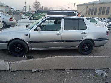 Volkswagen: Volkswagen Vento: 1990 г., 1.8 л, Механика, Бензин, Седан — 6