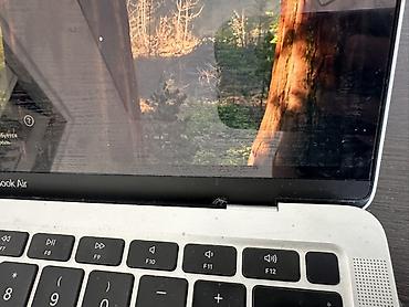 камера авто: Apple MacBook Air 13" - Экран (по рамке — модель MacBook Air — 3