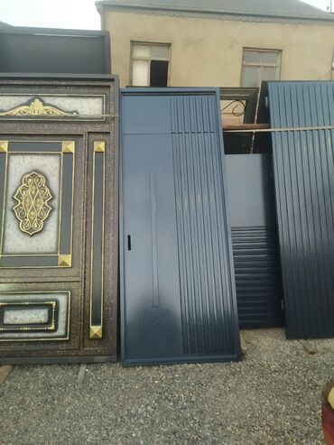 Giriş qapıları: Mənzil üçün Yeni Giriş qapısı Şəbəkə ilə, Zəmanətli, Pulsuz çatdırılma — 17