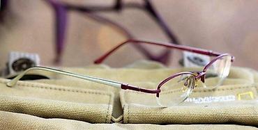 Naočare: GUESS semi ram Original Perfektan. GUESS dioptrijski semi (polu) ram u — 3