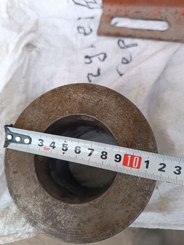 Масло, консервы: Шнековый Маслопресс.Маслобойка . только шнек вал и стол. рабочий — 18