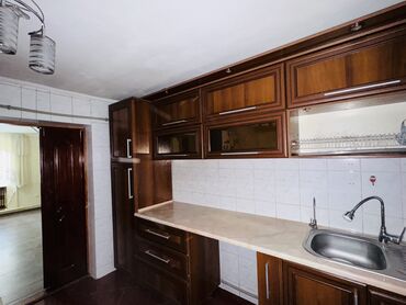 Продажа домов: Дом, 150 м², 11 комнат, Собственник, Старый ремонт at lalafo.kg — 17 Продажа домов: Дом, 150 м², 11 комнат, Собственник, Старый ремонт — 17