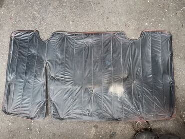 Auto delovi: Izolacija prednje haube Lada 2107 Riva. Polovno očuvano skinuto sa — 1