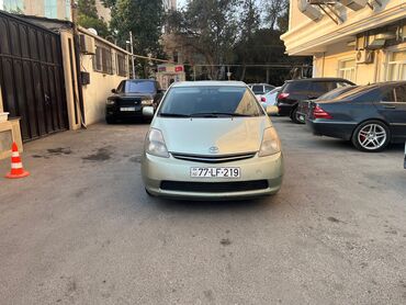 Toyota Prius: 1.5 l | 2007 il Hetçbek
