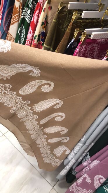 Baş geyimləri: Kəlağayı pambıq materıal.ıpekler de var .140/140 ölçüdə.qutu var -da lalafo.az — 23 Baş geyimləri: Kəlağayı pambıq materıal.ıpekler de var .140/140 ölçüdə.qutu var — 23