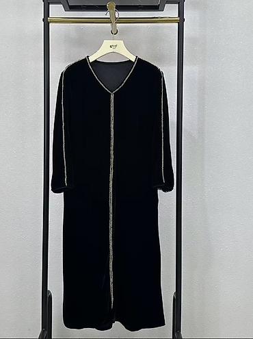 Вечернее платье, Классическое, Длинная модель, Велюр, С рукавами, XL, 2XL at lalafo.kg Вечернее платье, Классическое, Длинная модель, Велюр, С рукавами, XL, 2XL