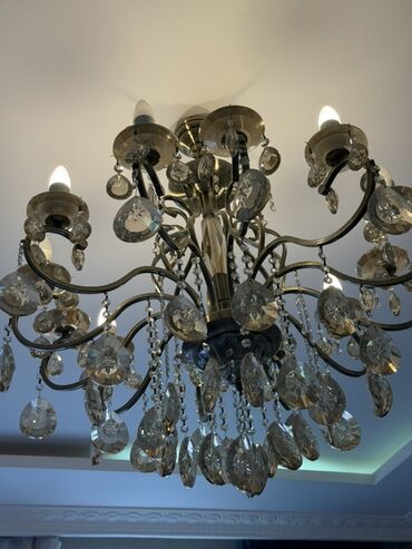Pərdə və jalüzlər: Çılçıraq, 10 və daha çox lampa, Metal