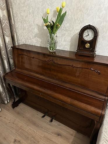 ronisch: Piano, Akustik, İşlənmiş — 2