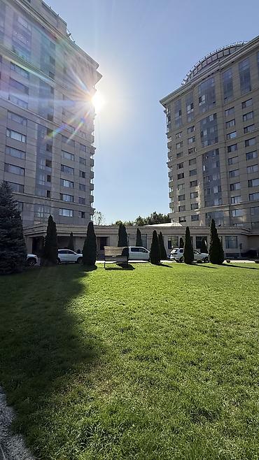 Продажа квартир: 4 комнаты, 180 м², 2 этаж — 26