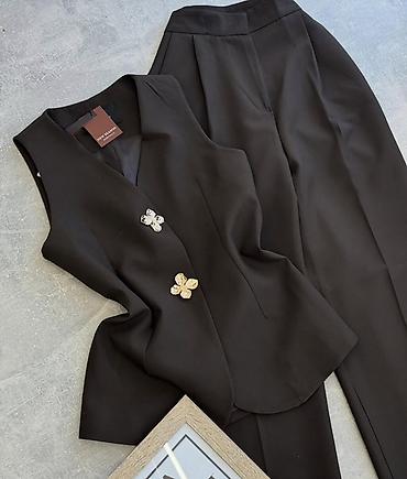 Kompleti: ✨Ženski dvodelni komplet – prsluk bez rukava i ravne pantalone ✅3200 — 12