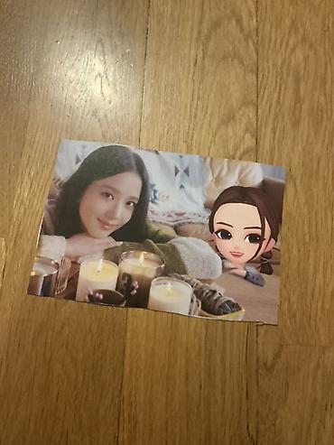 Спорт и хобби: Məhsul: Mini poster kartları (2 terfli jisoo rosie) BLACKPİNK Təsvir — 1