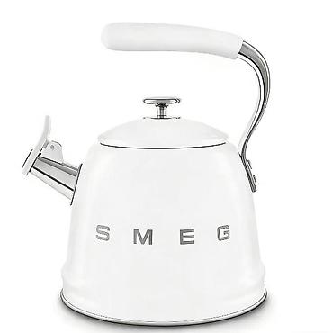 наливатор: Чайник Smeg (ретро‑дизайн 50’s Style), белый, со свистком - — 3