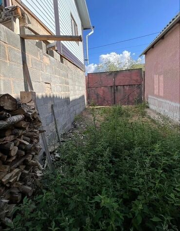 Продажа квартир: 4 комнаты, 96 м², Косметический ремонт — 15